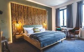 Boutique Hotel Landhauszeit  3*